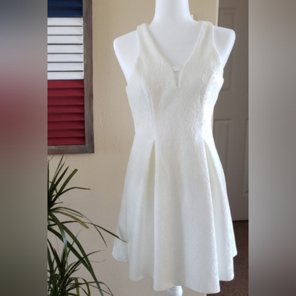 Francesca's cream color lacy dress size S